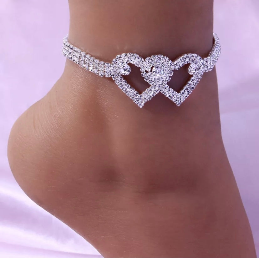 BlingLove Anklet™ | Voeg wat glans toe aan je stap!